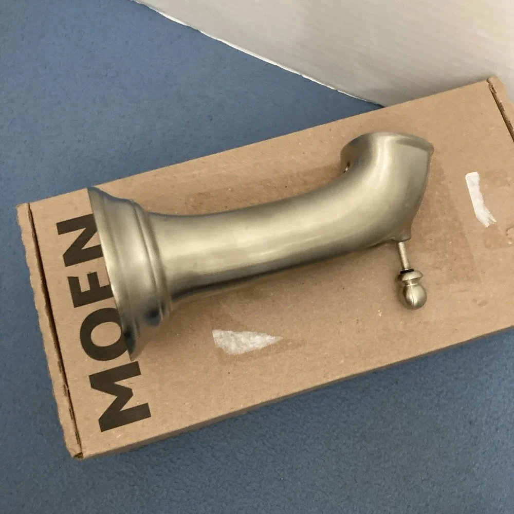Moen Brantford 7-1/4